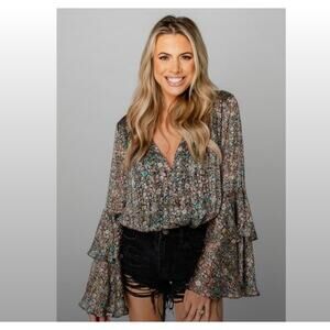 NWT Buddy Love Green Floral Ruffle Bell Sleeve Bodysuit Women's Boho Blouse- XS